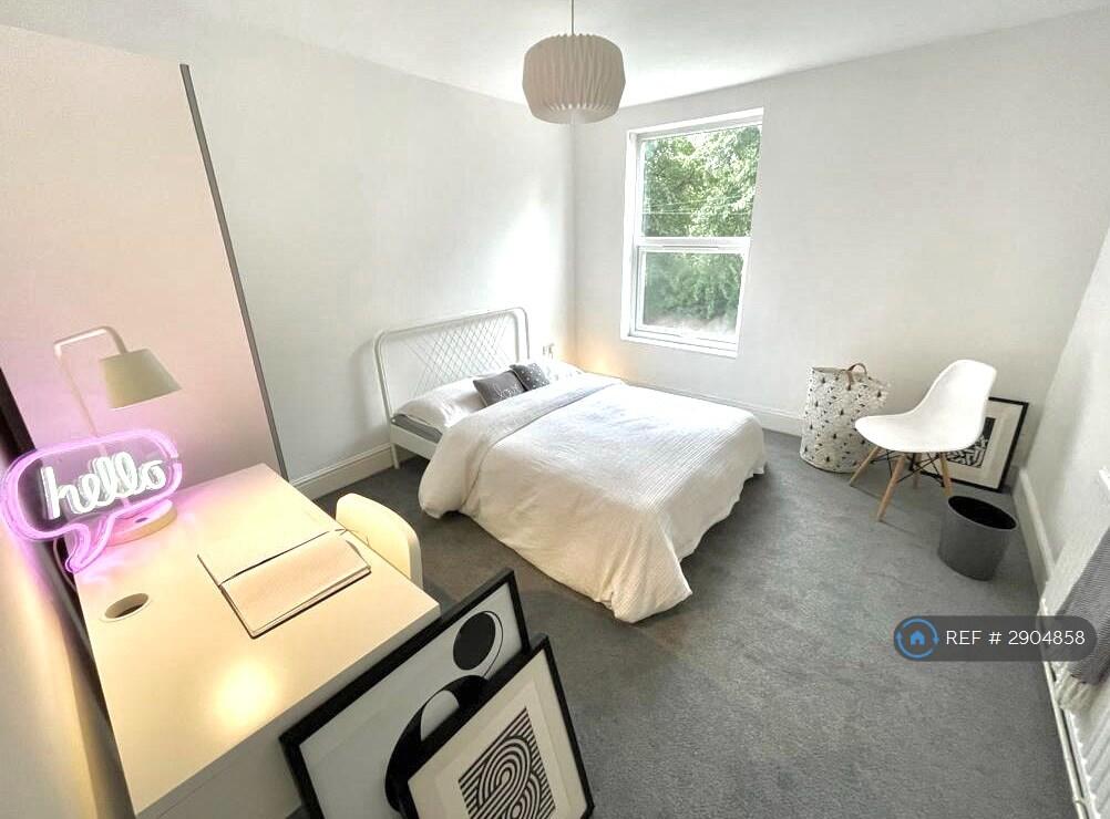 4 bed Mid Terraced House for rent in Nottingham. From OpenRent 4 bed Mid Terraced House for rent in Nottingham. From OpenRent
