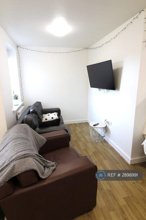3 bed 1st Floor Flat for rent in Harestock. From OpenRent 3 bed 1st Floor Flat for rent in Harestock. From OpenRent