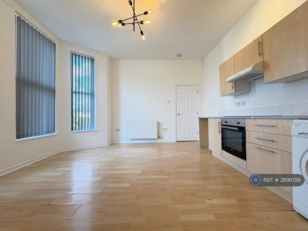 1 bed 1st Floor Flat for rent in Liverpool. From OpenRent