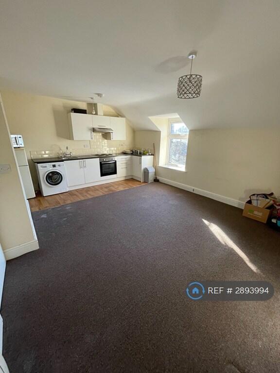 1 bed 1st Floor Flat for rent in Buxton. From OpenRent