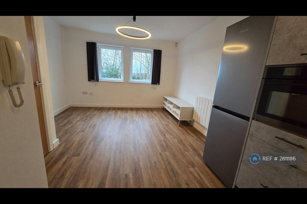 1 bed 1st Floor Flat for rent in Bradford. From OpenRent 1 bed 1st Floor Flat for rent in Bradford. From OpenRent