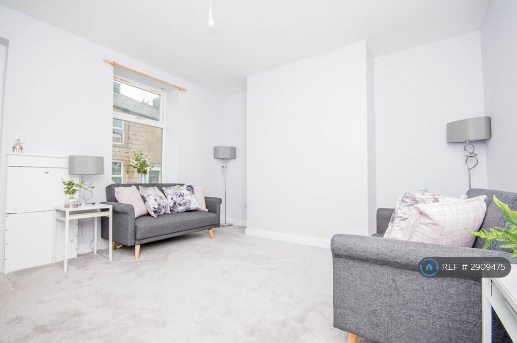 2 bed Mid Terraced House for rent in Darwen. From OpenRent