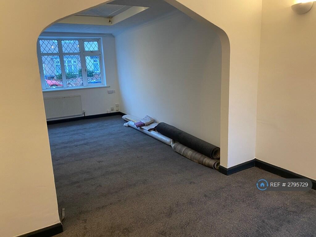 3 bed Mid Terraced House for rent in Cleethorpes. From OpenRent