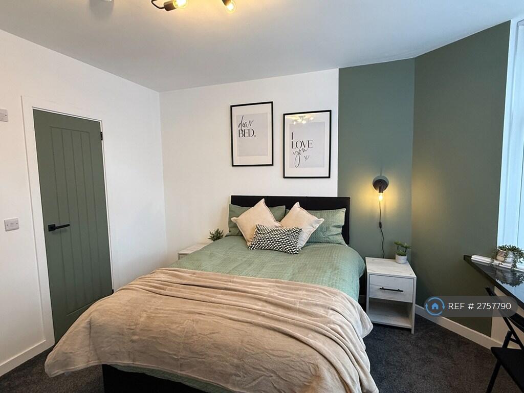 1 bed House Share for rent in Simister. From OpenRent 1 bed House Share for rent in Simister. From OpenRent
