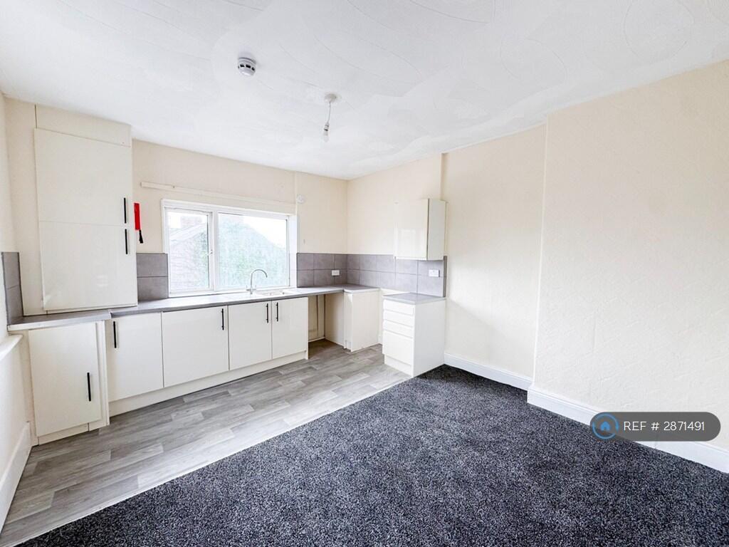 1 bed 1st Floor Flat for rent in Newport. From OpenRent