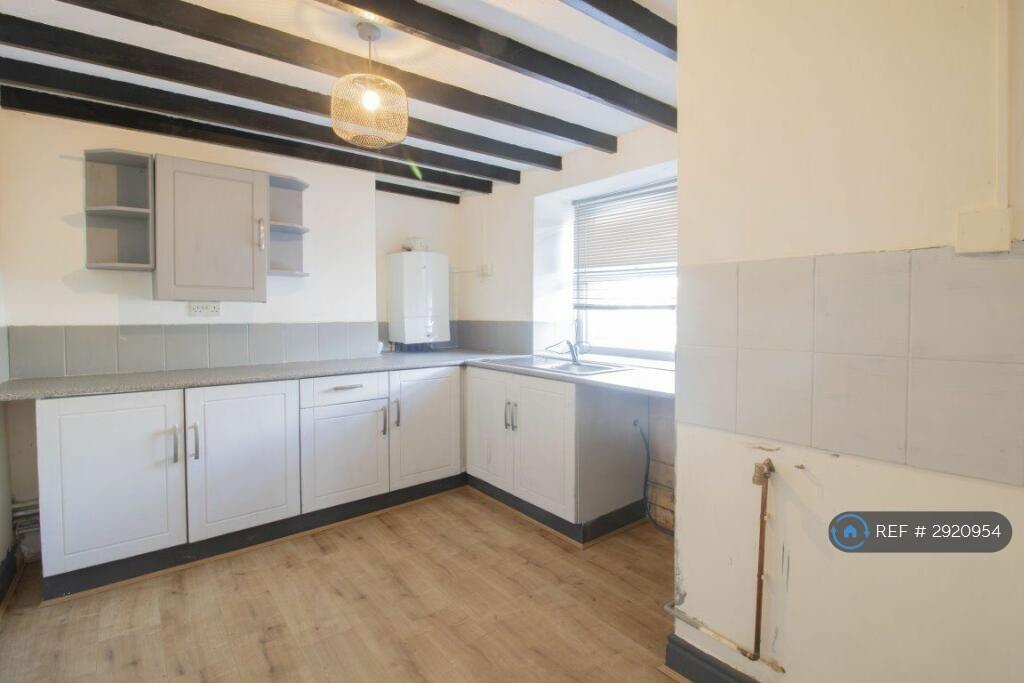 1 bed 1st Floor Flat for rent in Newbridge. From OpenRent