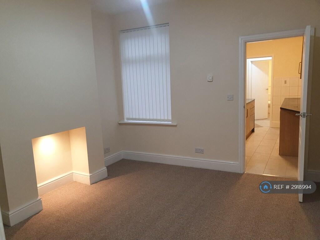 2 bed Mid Terraced House for rent in Stoke-on-Trent. From OpenRent