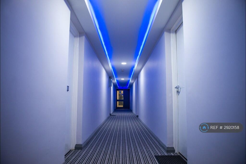 1 bed 1st Floor Flat for rent in Bradford. From OpenRent