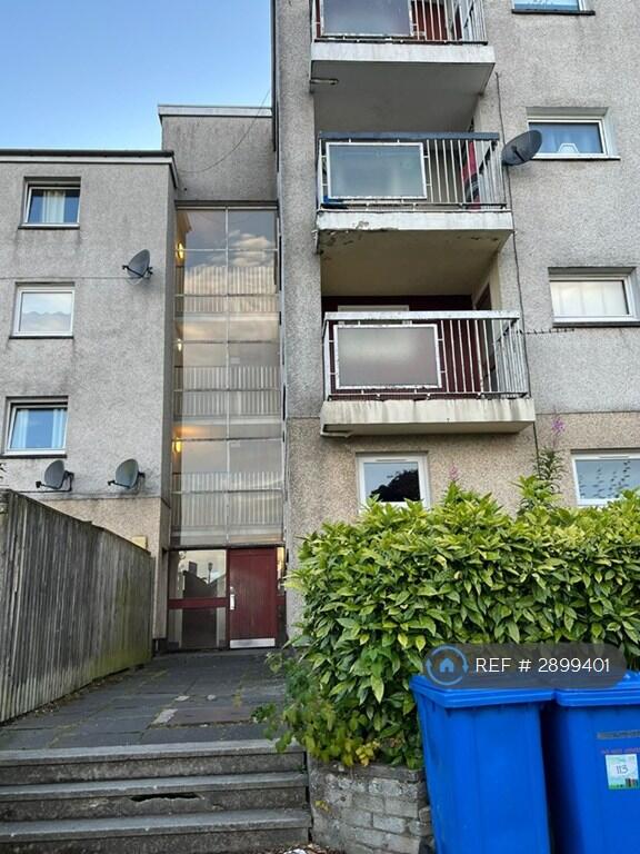 2 bed 1st Floor Flat for rent in East Kilbride. From OpenRent