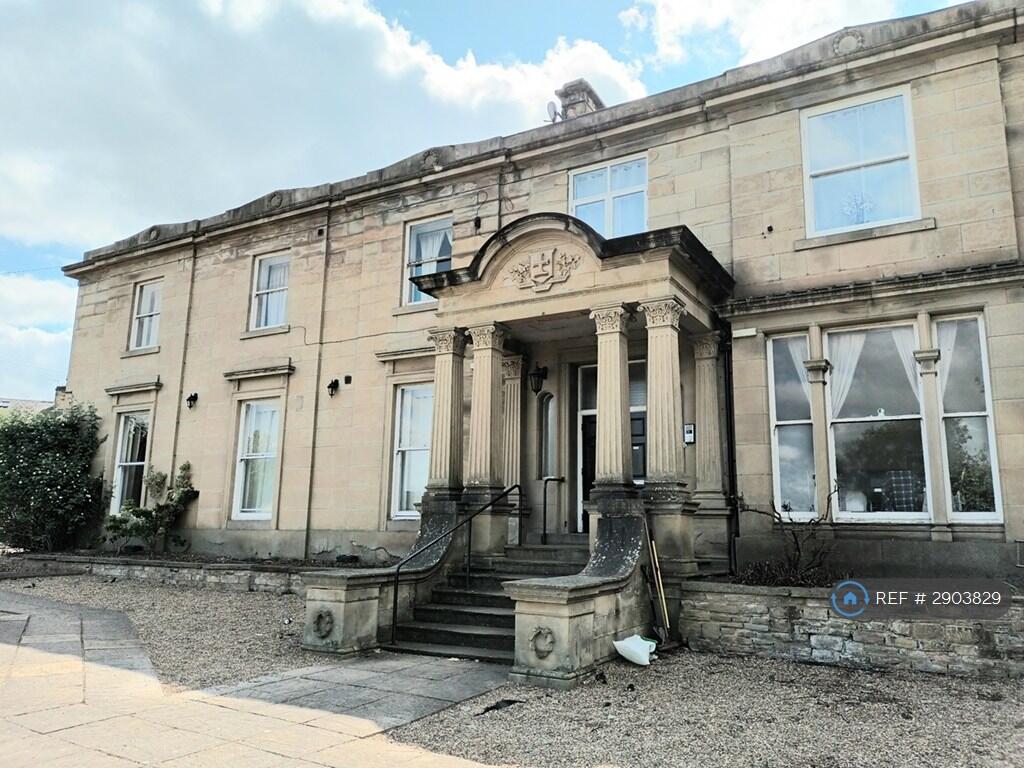 1 bed 1st Floor Flat for rent in Netherton. From OpenRent