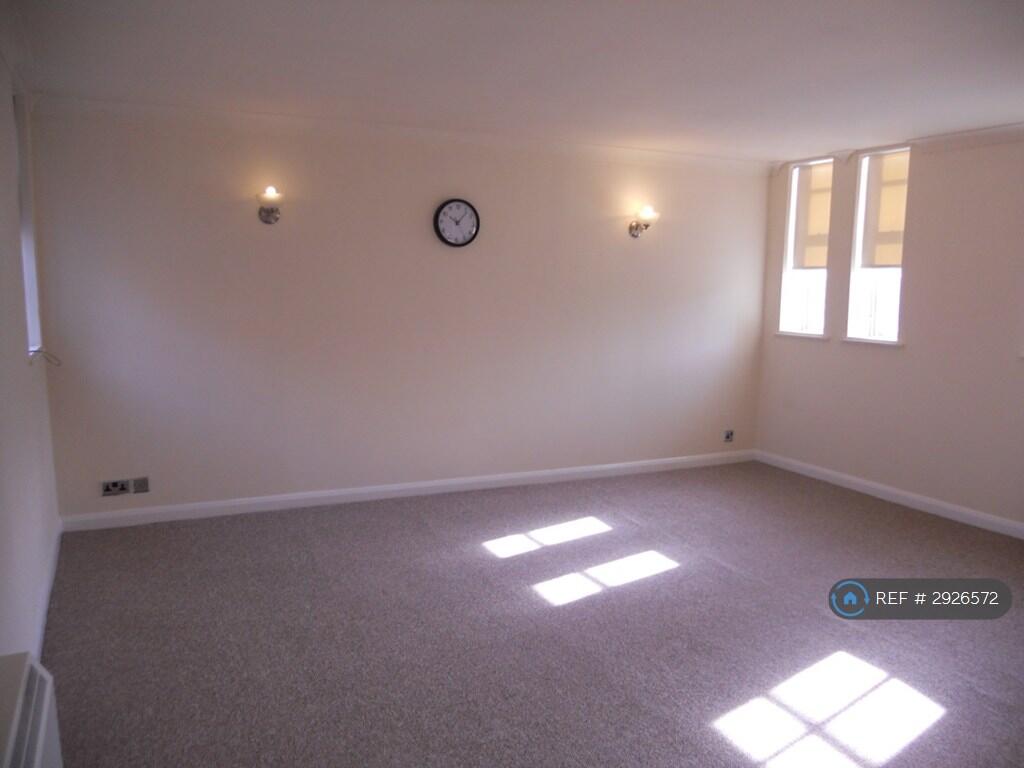 4 bed Studio for rent in Sheffield. From OpenRent 4 bed Studio for rent in Sheffield. From OpenRent