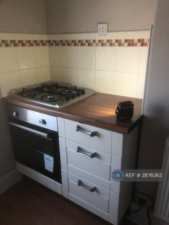 2 bed 1st Floor Flat for rent in Hull. From OpenRent 2 bed 1st Floor Flat for rent in Hull. From OpenRent