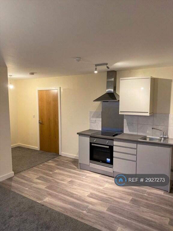2 bed 1st Floor Flat for rent in Ilkeston. From OpenRent