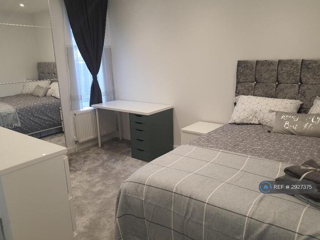 1 bed House Share for rent in Luton. From OpenRent