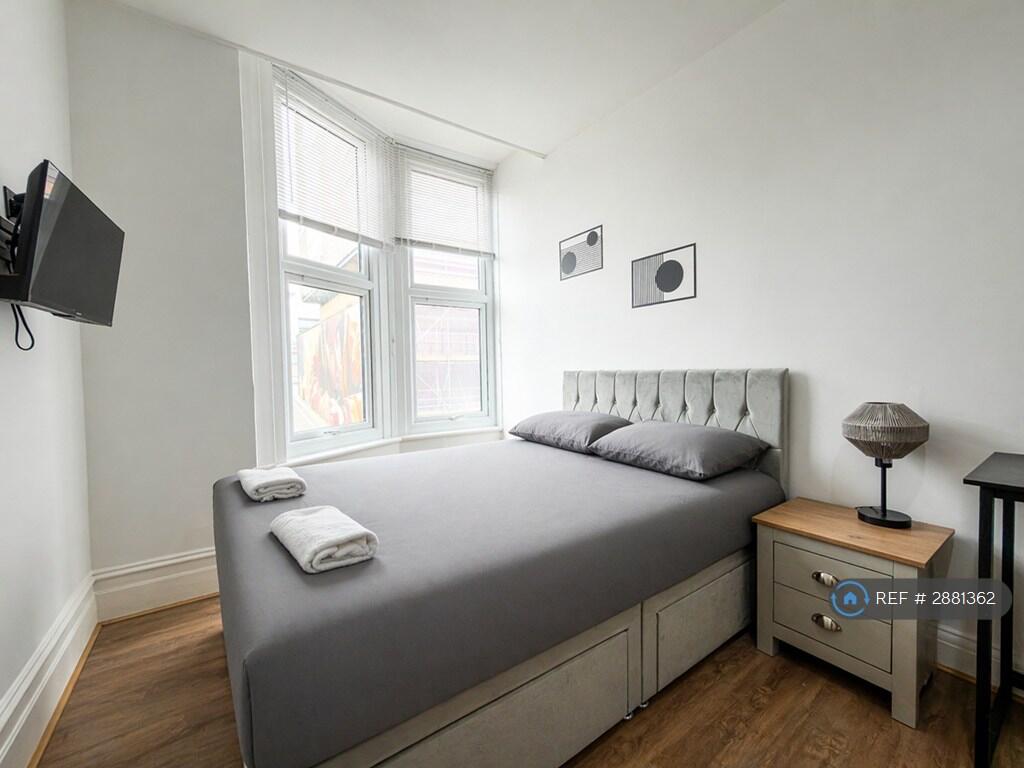 1 bed House Share for rent in Southend-on-Sea. From OpenRent 1 bed House Share for rent in Southend-on-Sea. From OpenRent