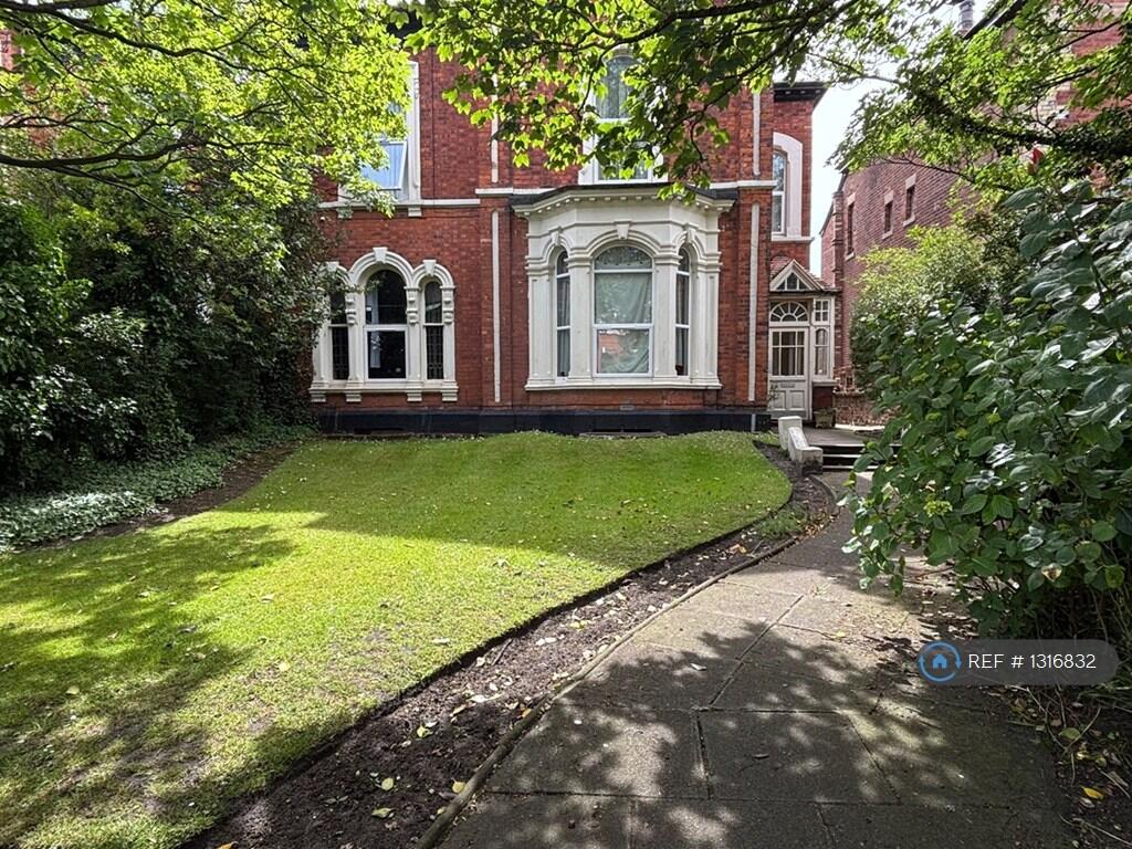 1 bed 1st Floor Flat for rent in Southport. From OpenRent