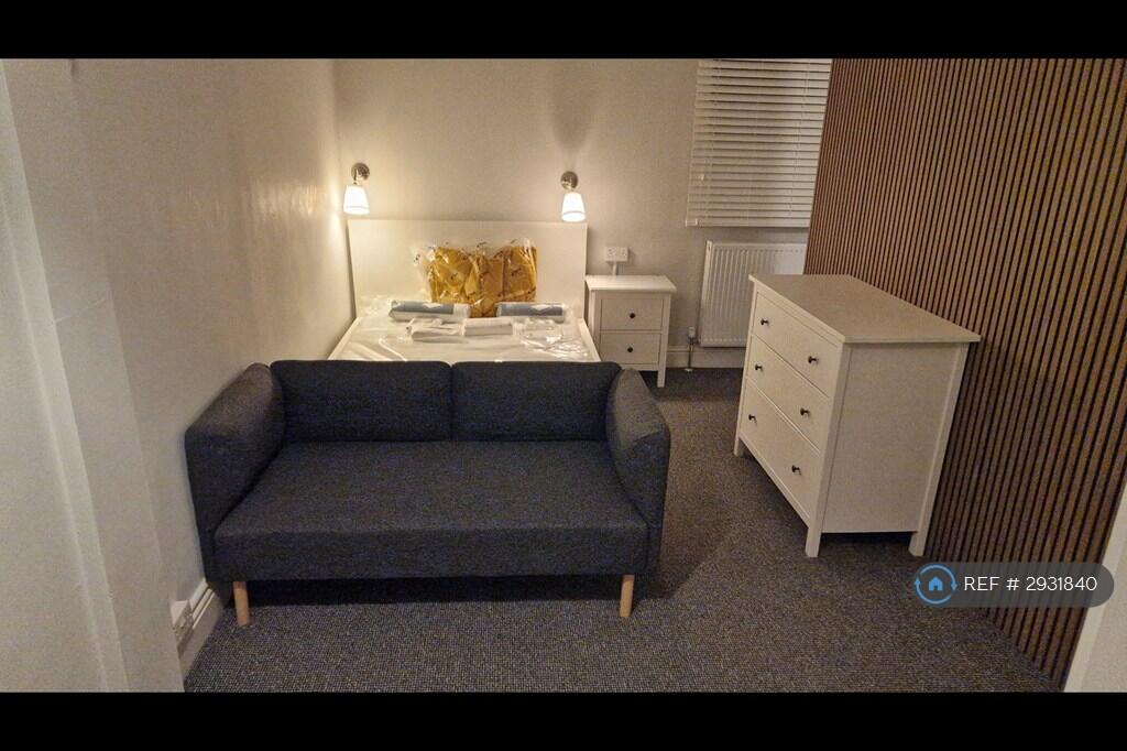 4 bed Studio for rent in Hull. From OpenRent 4 bed Studio for rent in Hull. From OpenRent