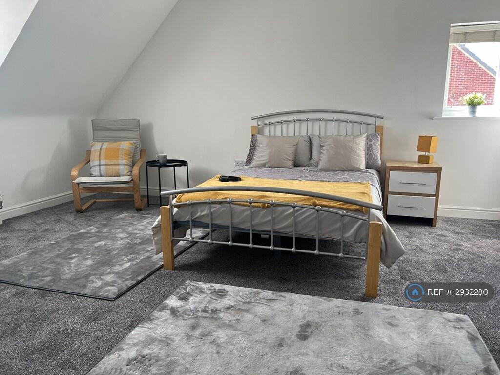1 bed House Share for rent in Cannock. From OpenRent 1 bed House Share for rent in Cannock. From OpenRent