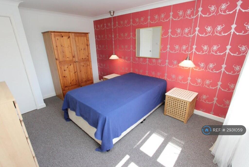 5 bed 1st Floor Flat for rent in Rownhams. From OpenRent 5 bed 1st Floor Flat for rent in Rownhams. From OpenRent