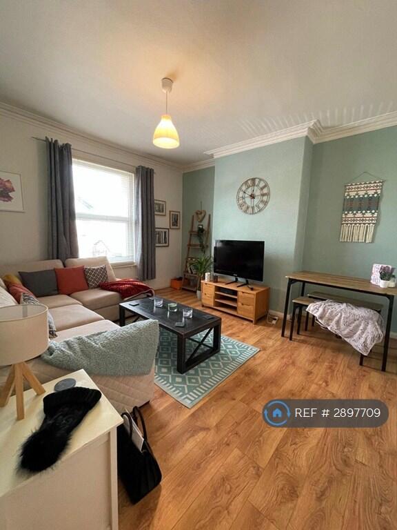 1 bed 1st Floor Flat for rent in Crosby. From OpenRent 1 bed 1st Floor Flat for rent in Crosby. From OpenRent