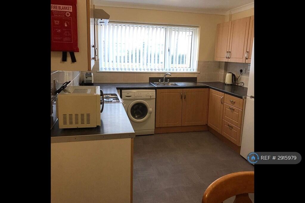 1 bed House Share for rent in Hunnington. From OpenRent