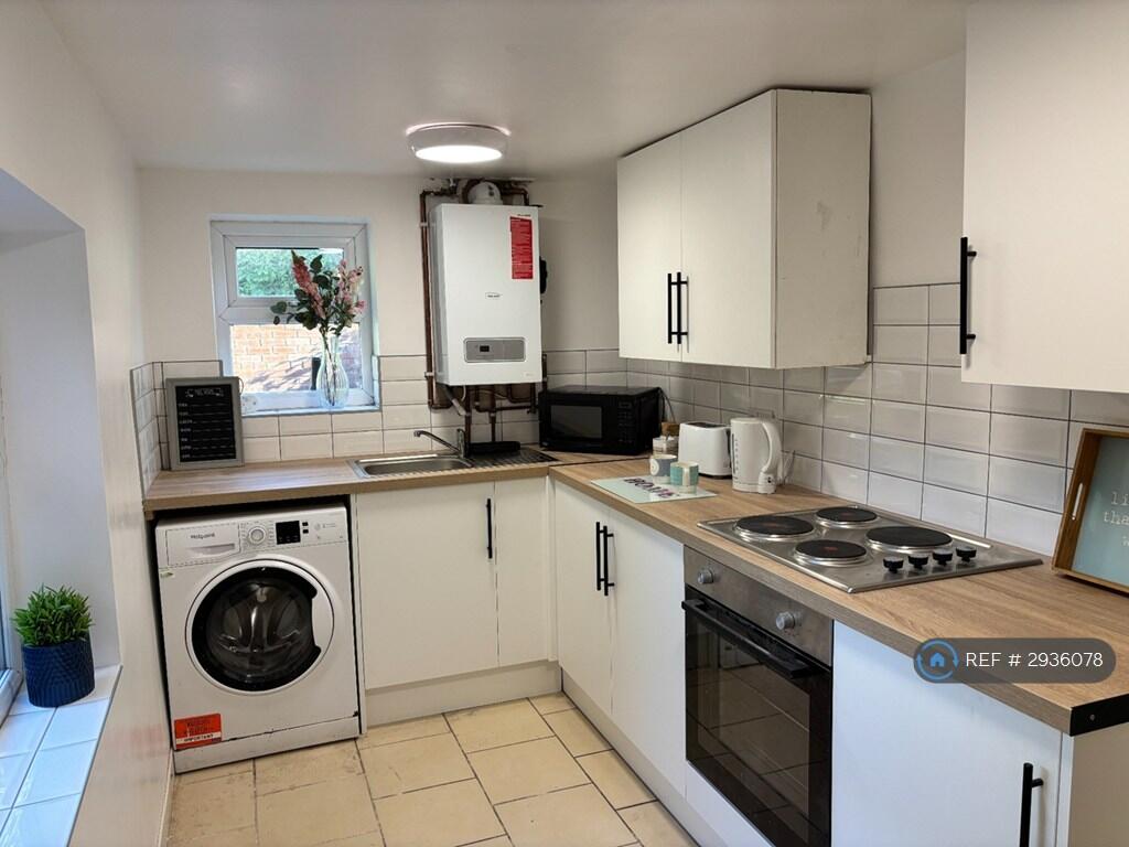 4 bed Studio for rent in Liverpool. From OpenRent 4 bed Studio for rent in Liverpool. From OpenRent