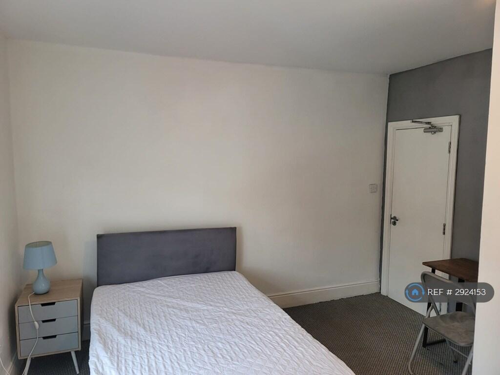1 bed House Share for rent in Nuneaton. From OpenRent