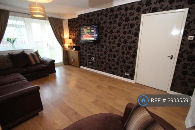 2 bed 1st Floor Flat for rent in Bargeddie. From OpenRent