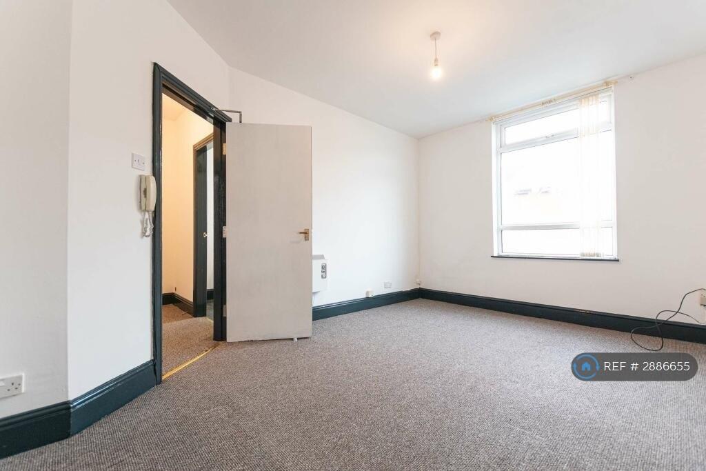 1 bed 1st Floor Flat for rent in Bolton. From OpenRent 1 bed 1st Floor Flat for rent in Bolton. From OpenRent