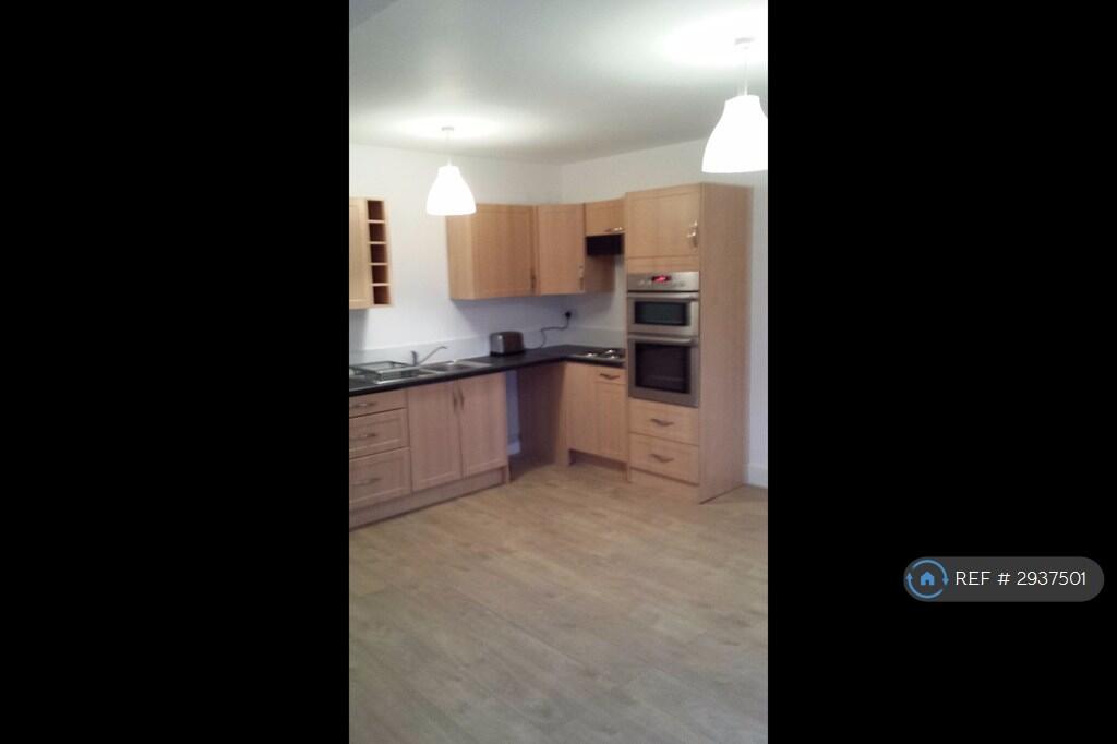 1 bed 1st Floor Flat for rent in Bilston. From OpenRent