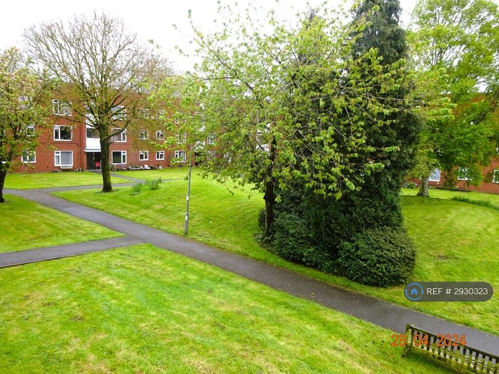 1 bed 1st Floor Flat for rent in Nuneaton. From OpenRent