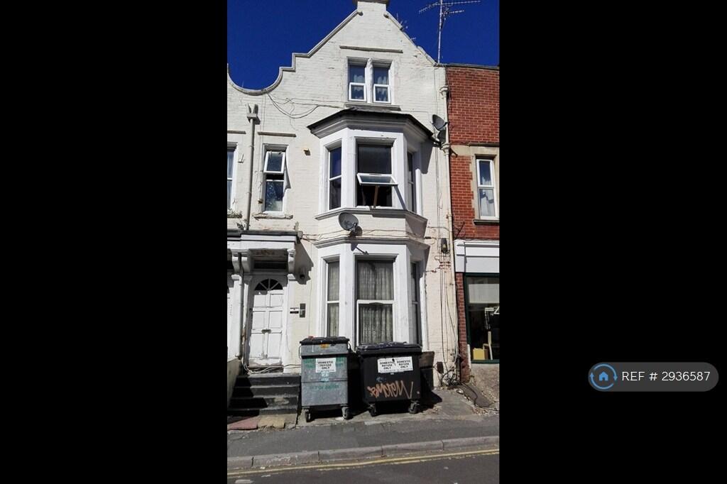 4 bed Studio for rent in Bournemouth. From OpenRent