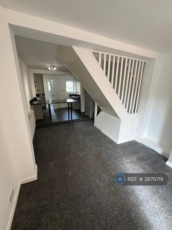 2 bed Mid Terraced House for rent in Cleator. From OpenRent 2 bed Mid Terraced House for rent in Cleator. From OpenRent