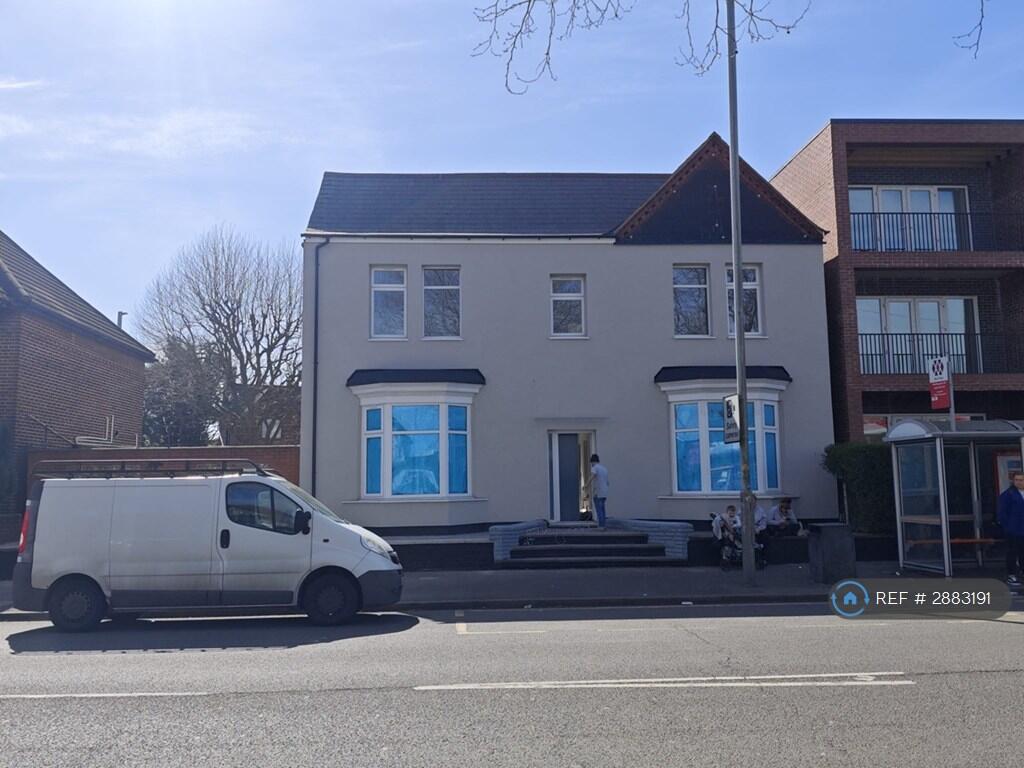 1 bed 1st Floor Flat for rent in Bilston. From OpenRent