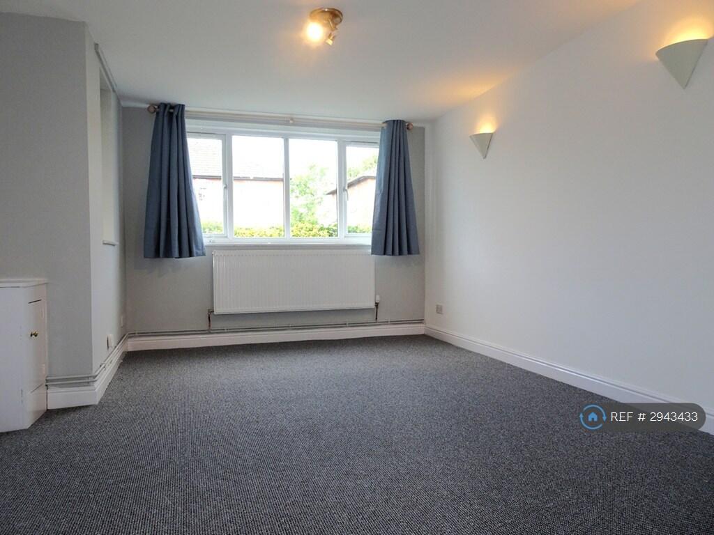 1 bed 1st Floor Flat for rent in Manchester. From OpenRent