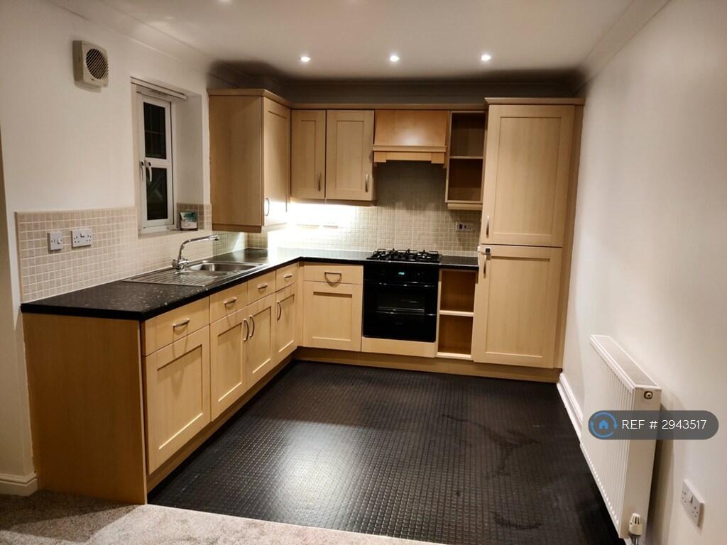 2 bed 1st Floor Flat for rent in Warmsworth. From OpenRent