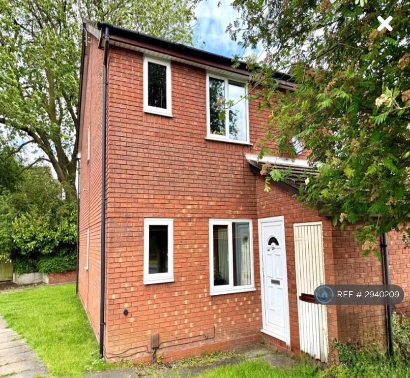 1 bed 1st Floor Flat for rent in Coseley. From OpenRent
