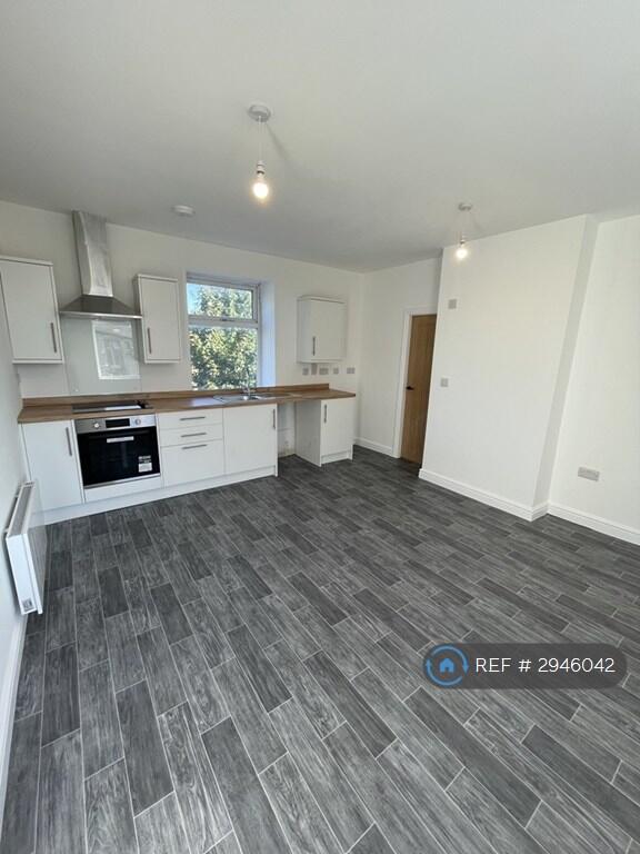 1 bed 1st Floor Flat for rent in Burnley. From OpenRent