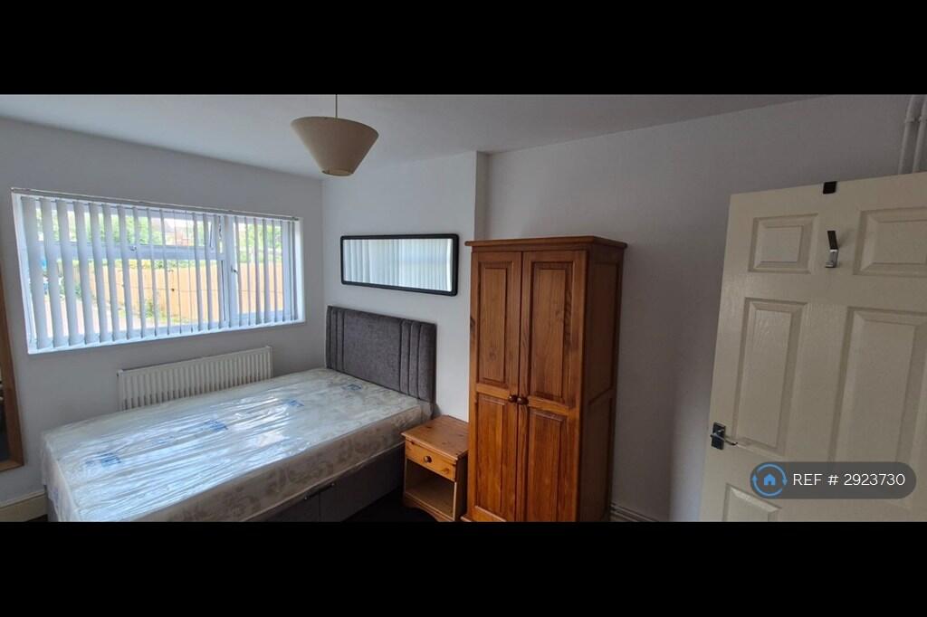 1 bed House Share for rent in Swindon. From OpenRent 1 bed House Share for rent in Swindon. From OpenRent