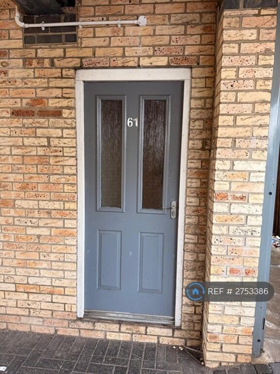 2 bed 1st Floor Flat for rent in Warmsworth. From OpenRent