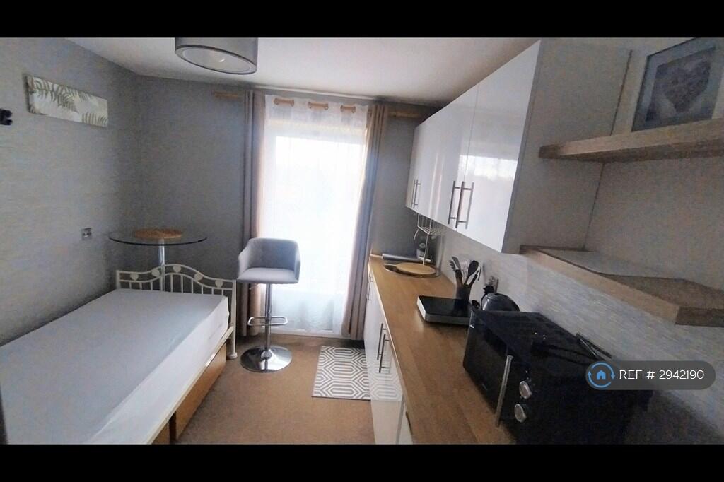 1 bed Flat Share for rent in Northampton. From OpenRent 1 bed Flat Share for rent in Northampton. From OpenRent
