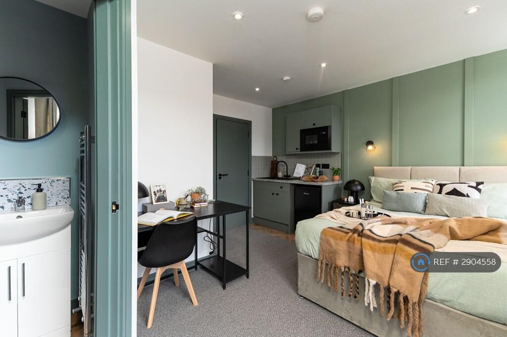1 bed House Share for rent in Bury. From OpenRent