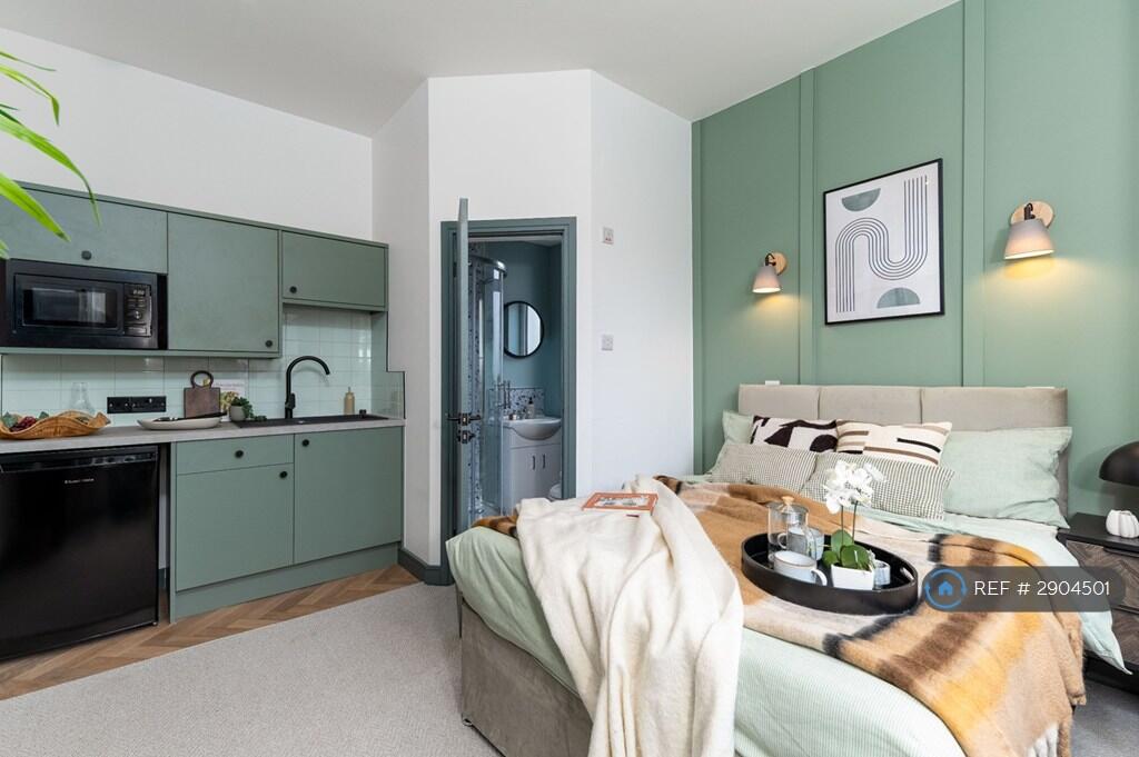1 bed House Share for rent in Bury. From OpenRent