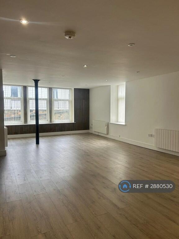 2 bed 1st Floor Flat for rent in Burnley. From OpenRent