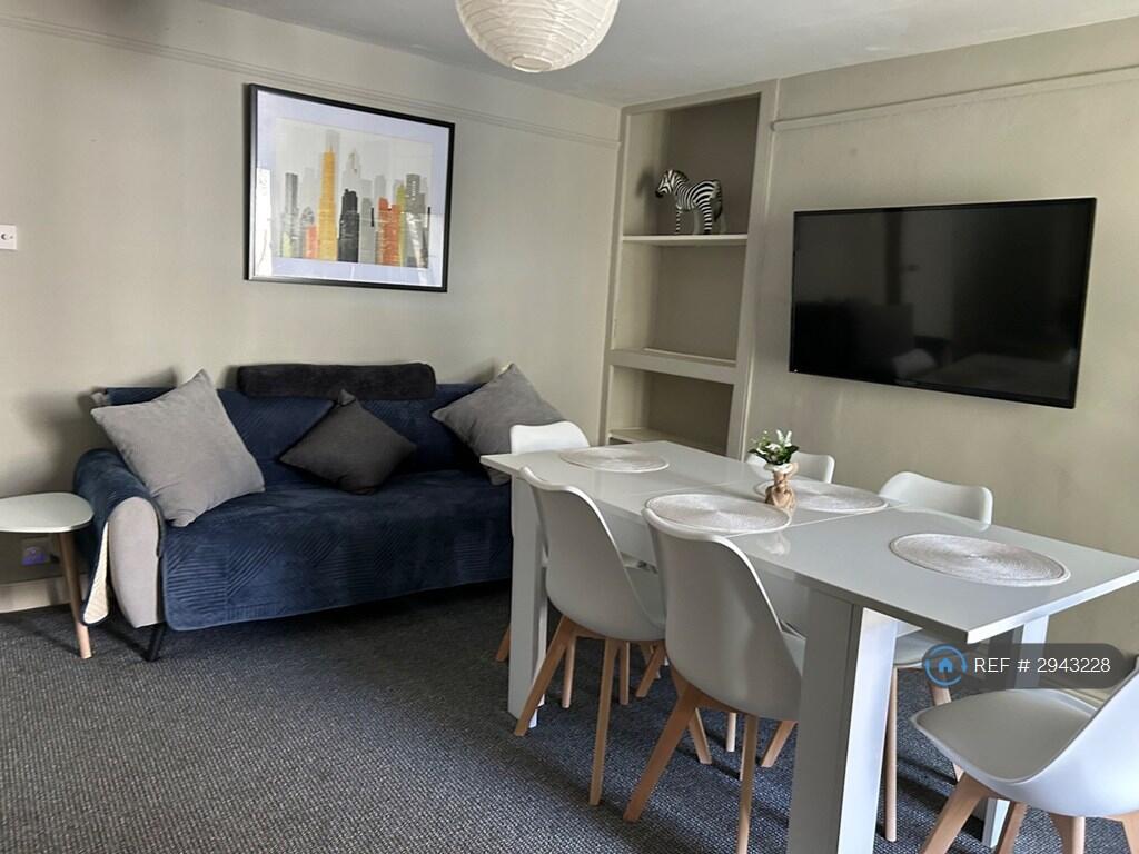 1 bed House Share for rent in Plymouth. From OpenRent