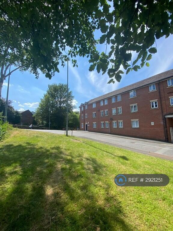 2 bed 1st Floor Flat for rent in Runcorn. From OpenRent