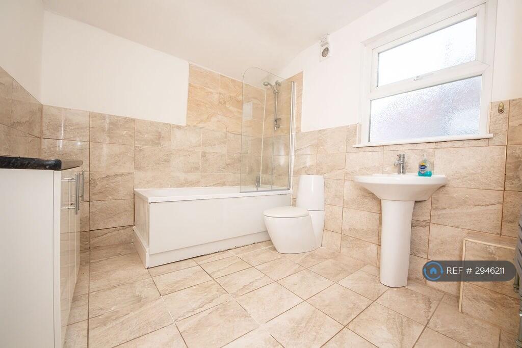 2 bed Mid Terraced House for rent in Bootle. From OpenRent 2 bed Mid Terraced House for rent in Bootle. From OpenRent