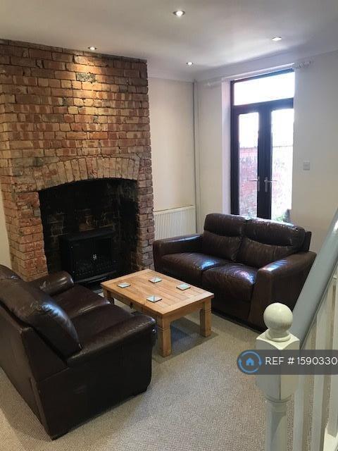 1 bed House Share for rent in Higher Folds. From OpenRent 1 bed House Share for rent in Higher Folds. From OpenRent