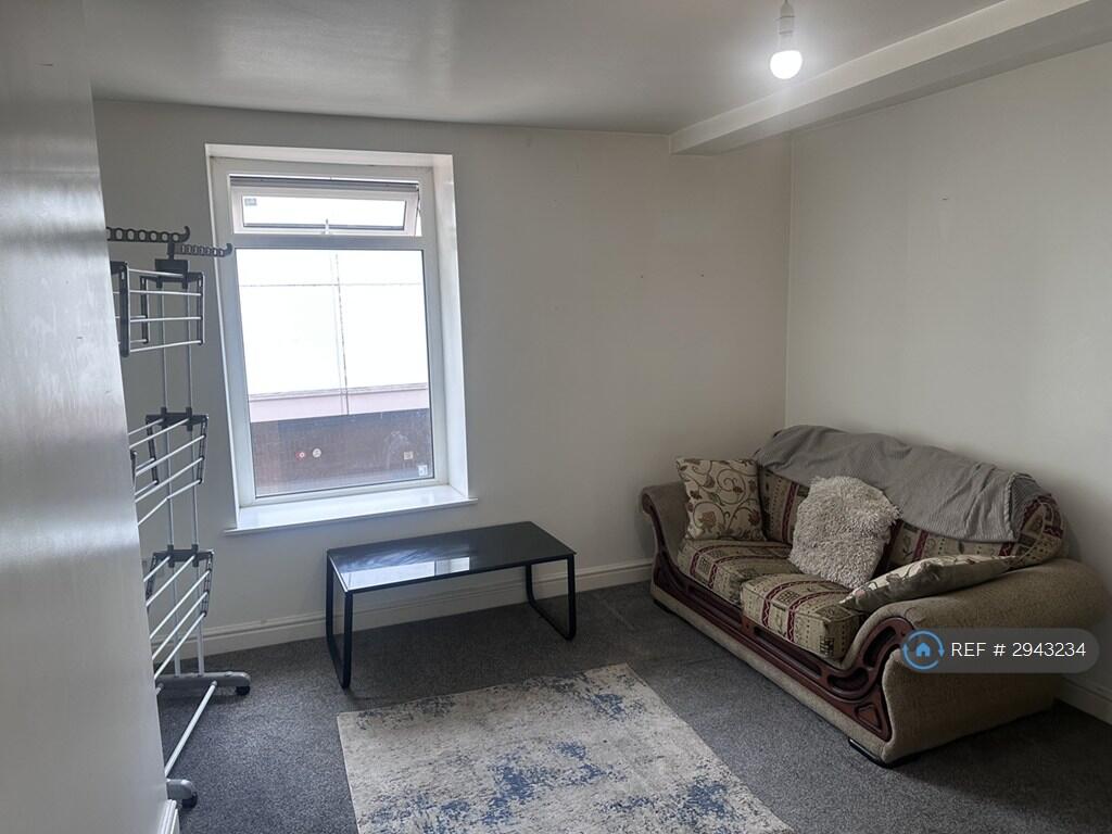 1 bed 1st Floor Flat for rent in Mellor. From OpenRent