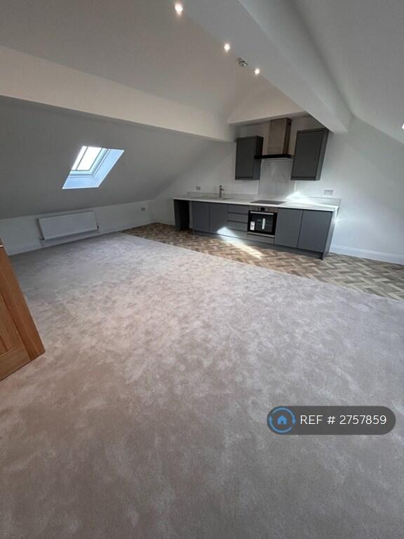 1 bed 1st Floor Flat for rent in Scarborough. From OpenRent